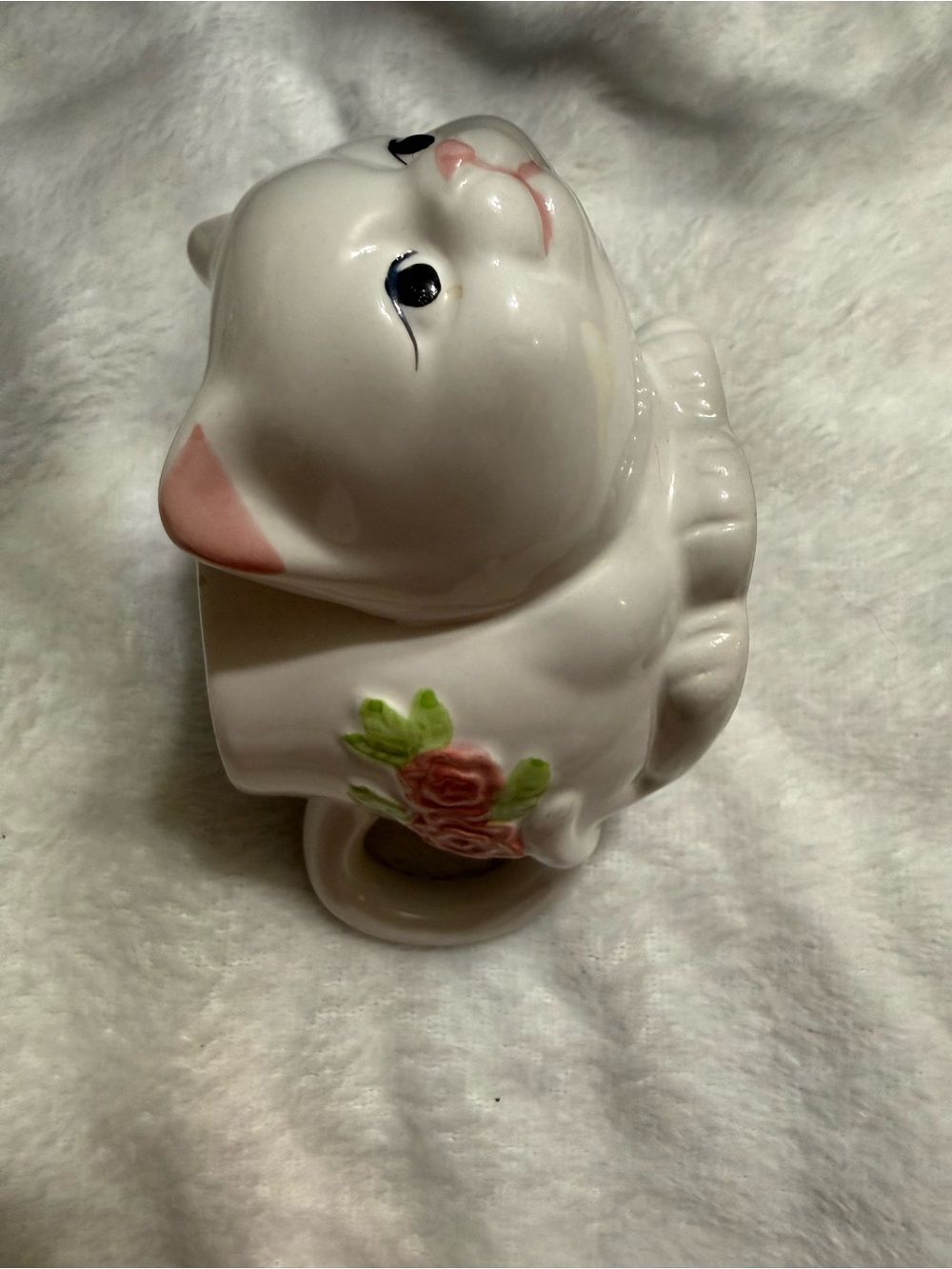 Vintage White Ceramic Cat Creamer Pitcher w/ Pink Roses Kawaii Kitty Decor - Picture 4 of 5